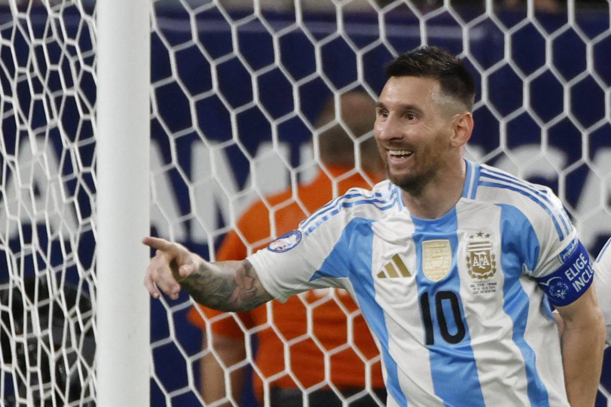 La locura que hizo el Dibu, la revisión del VAR en el gol de Messi, el pelotazo a De Paul y el lesionado en el Argentina-Canadá