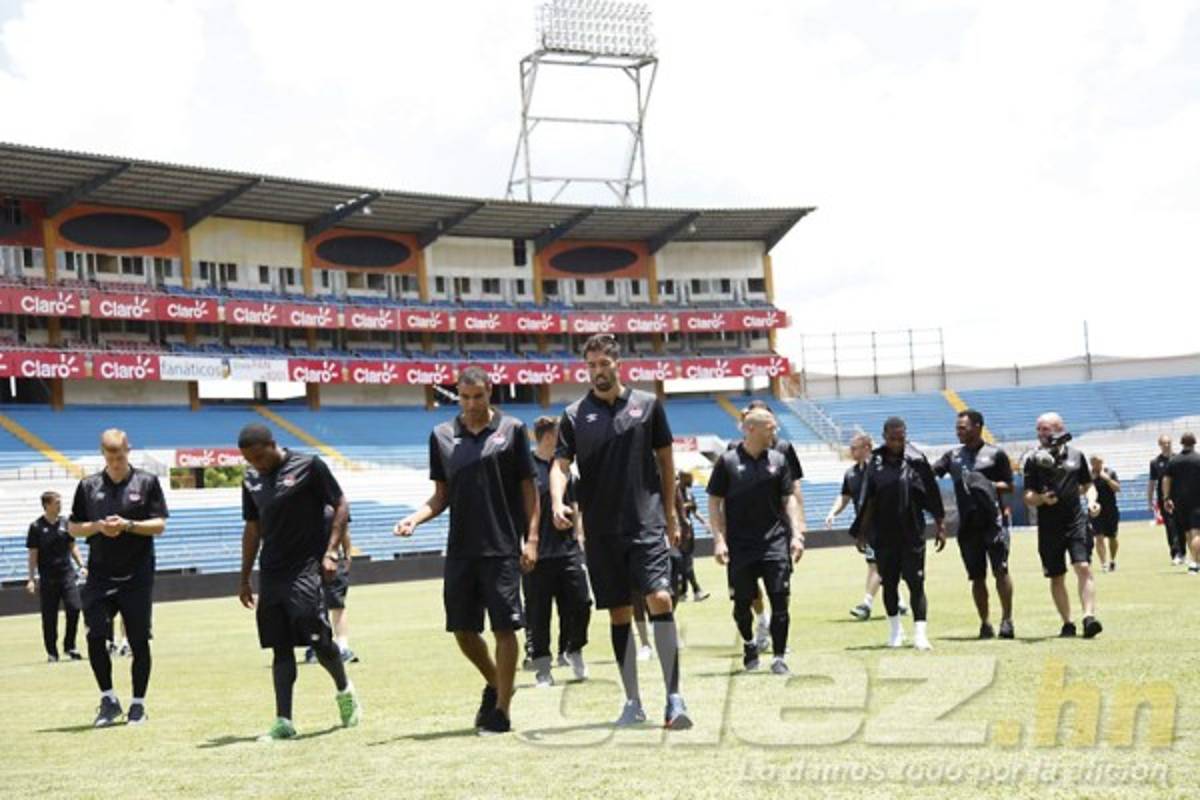 Jugadores de Canadá sintieron el rigor del clima de San Pedro Sula
