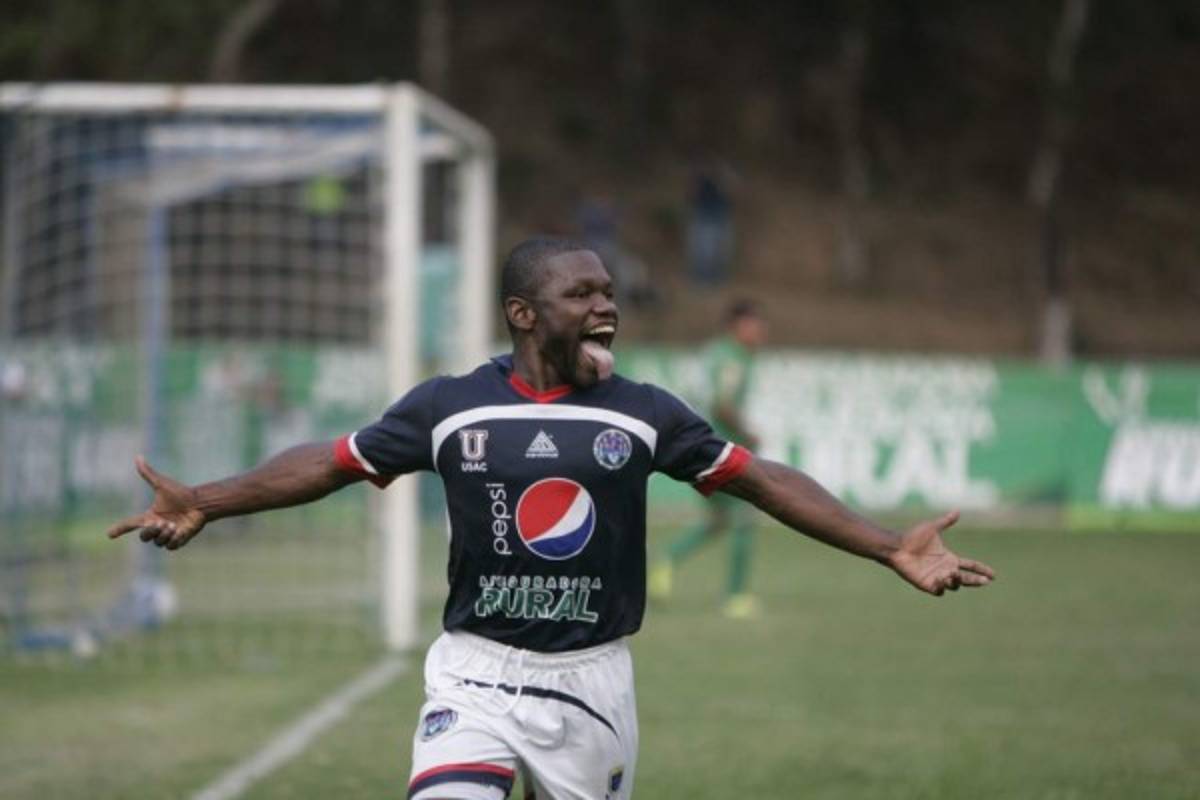 Los jugadores hondureños que se resisten al retiro