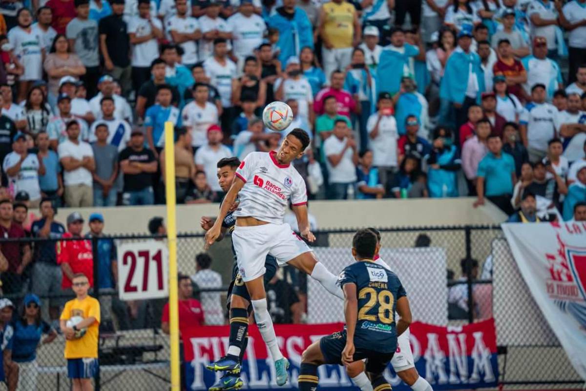 Yan Maciel rescata invicto de Olimpia ante Comunicaciones en su cuarto juego amistoso disputado en New Jersey