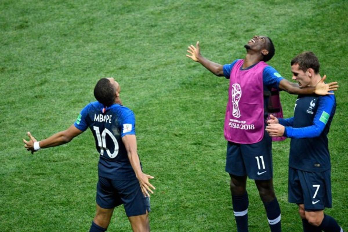 LOCURA: El beso a Mbappé, el delirio de Deschamps y la celebración de Francia