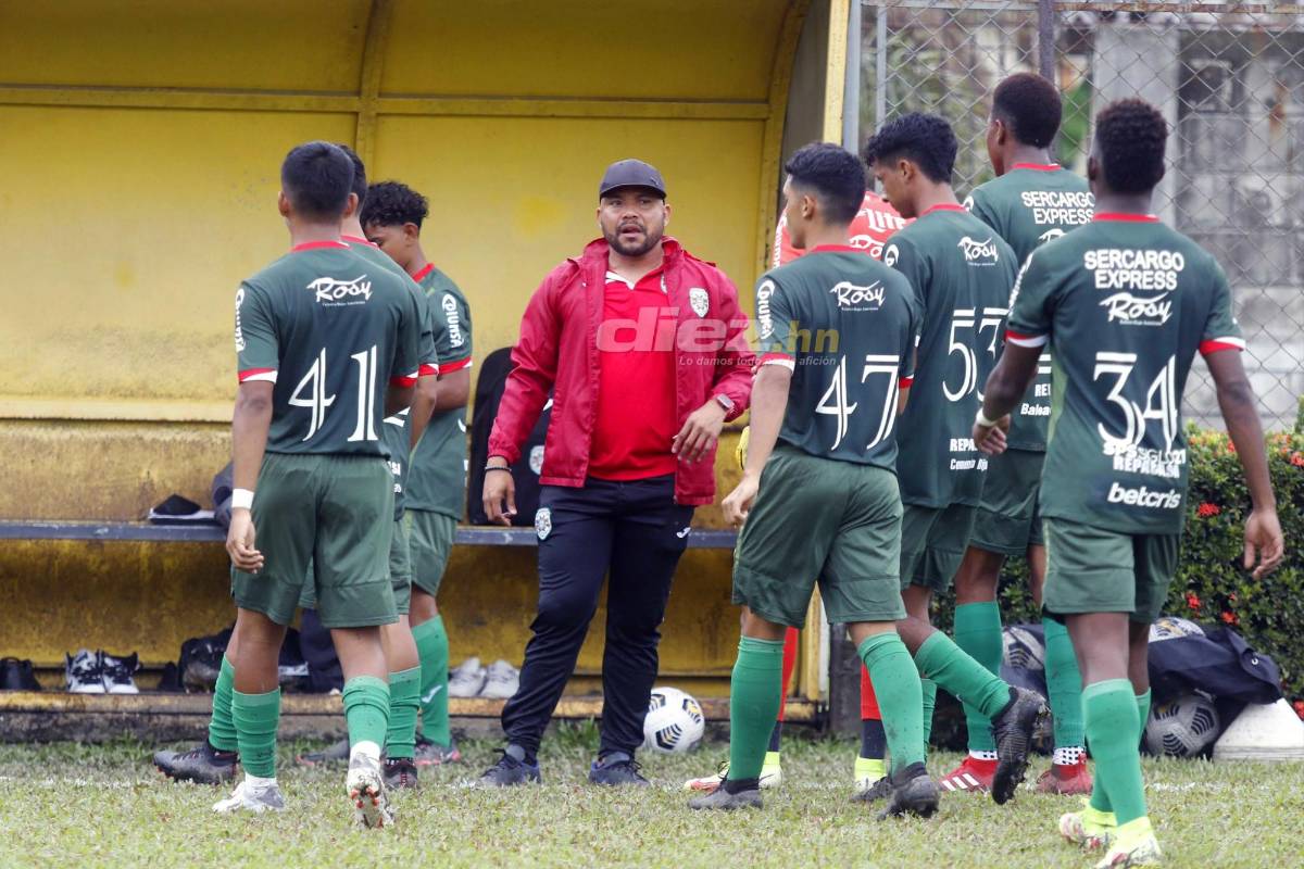 Arrancó el Torneo de Reservas: La magia del ‘Nenito’ Obando, los aficionados e invitados de lujo en el Real España-Marathón