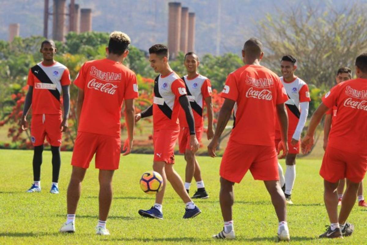 MERCADO: Olimpia hará barrida; Marathón tiene sustituto de Júnior Lacayo