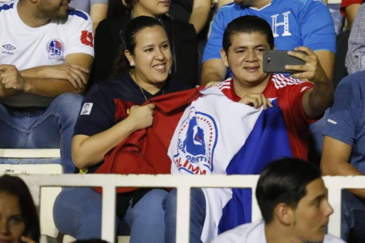 FOTOS: Las hermosas chicas que invadieron el estadio Nacional