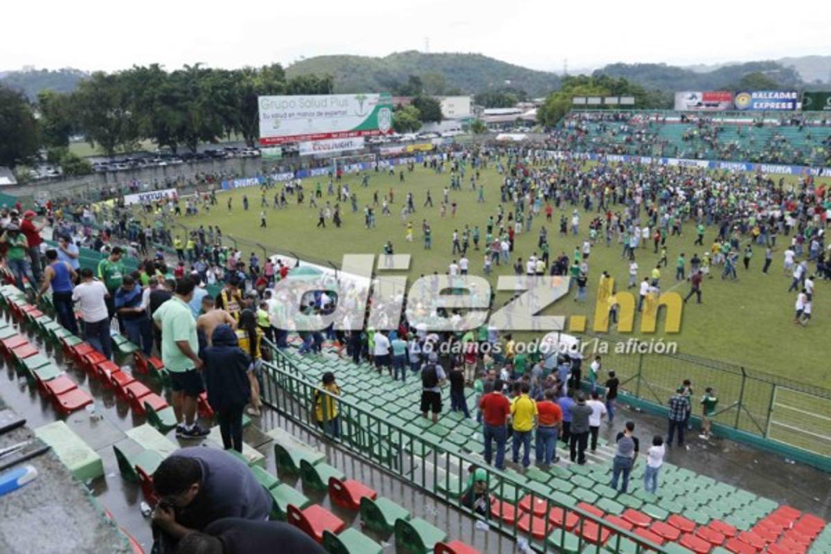 Las imágenes que no viste en TV de incidentes en el Yankel Rosenthal