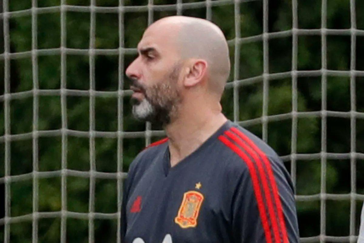 Los dos ‘fichajes’ que Laporta le impuso a Xavi para seguir en Barcelona: el técnico tuvo que acceder