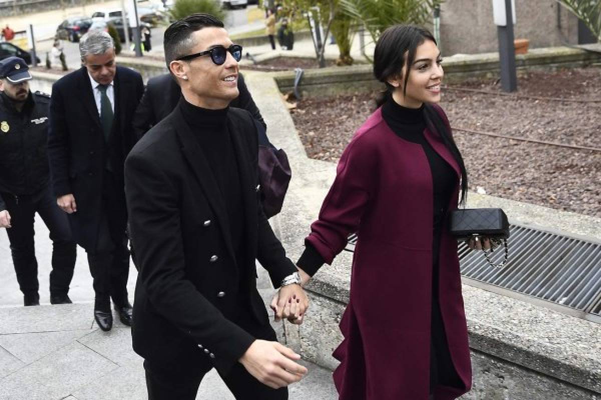 FOTOS: Georgina opacó a Cristiano Ronaldo en audiencia en los juzgados