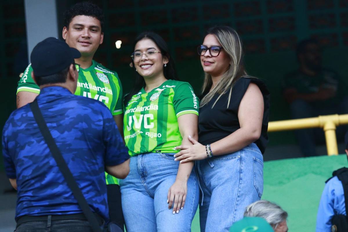 Bellas chicas del Marathón enamoran en el Morazán y la estrella que estará en palco