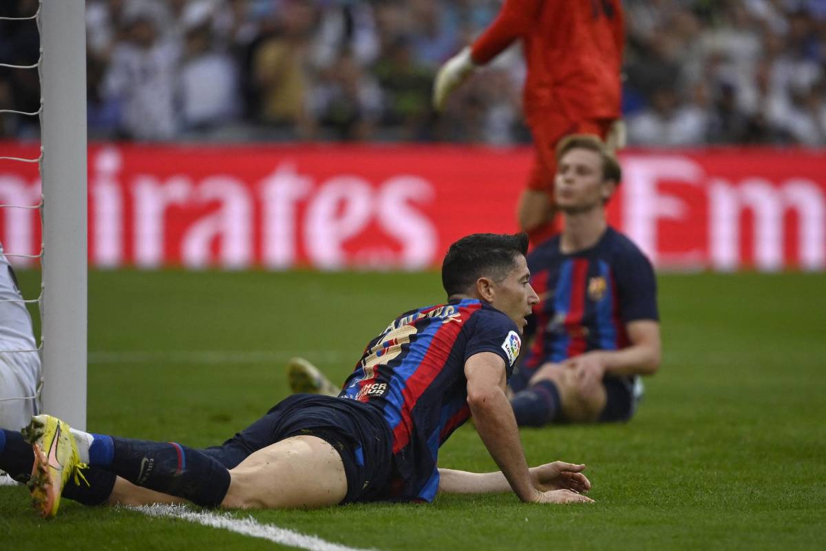 Lo que no viste del clásico español: El sufrimiento de Xavi, la tristeza de Lewandowski y el festejo del Real Madrid