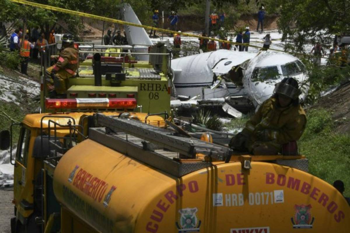 Las otras imágenes que no has visto del avión que se salió de la pista en el aeropuerto Toncontín