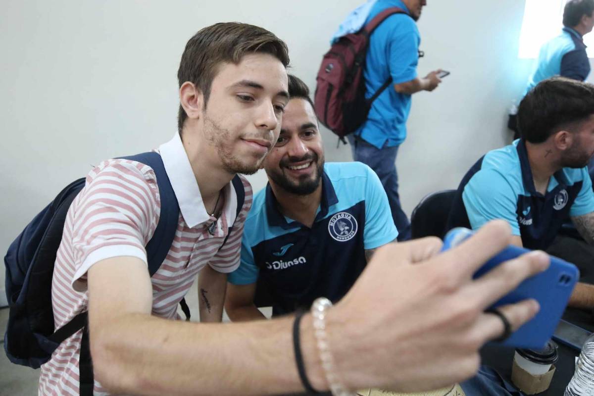 ¿Y Diego Vázquez? Motagua se olvida de su semana desastrosa y lleva alegría a los aficionados