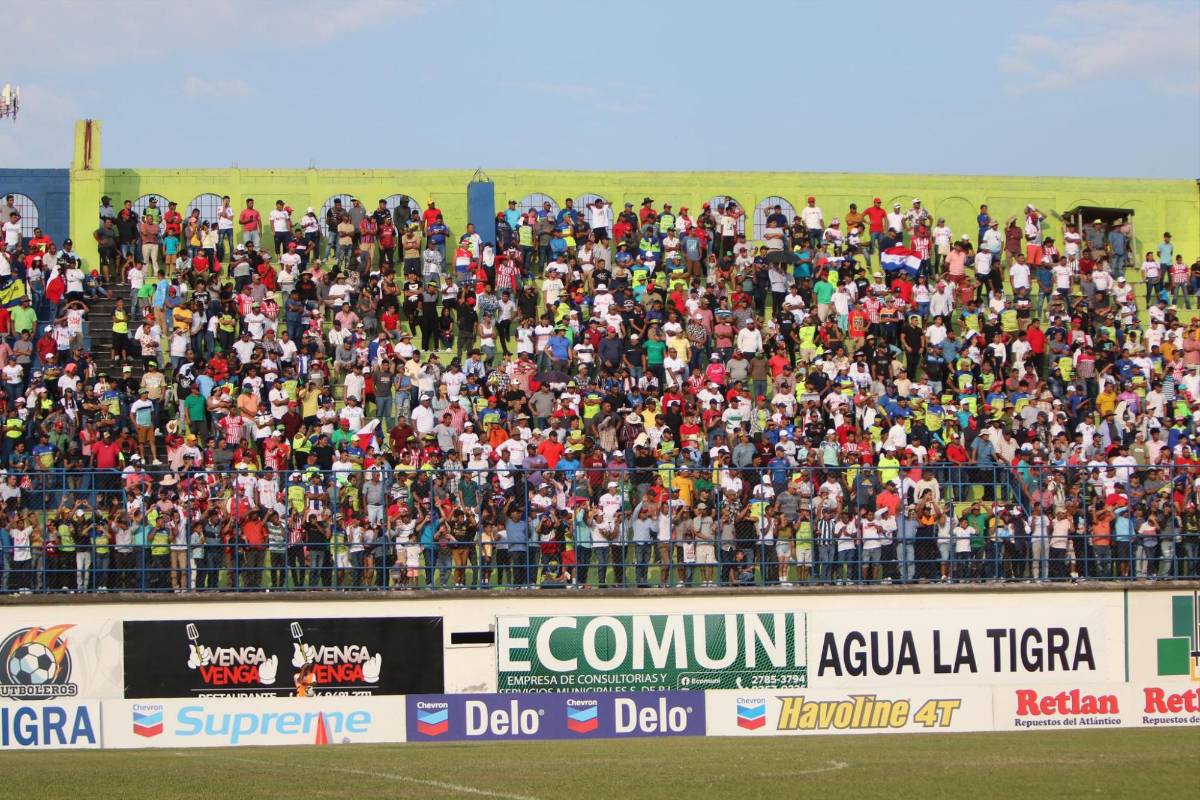 FOTOS: Colosal llenazo en la caída del invicto de Olimpia, el eufórico festejo de Potros y presidente sorprende