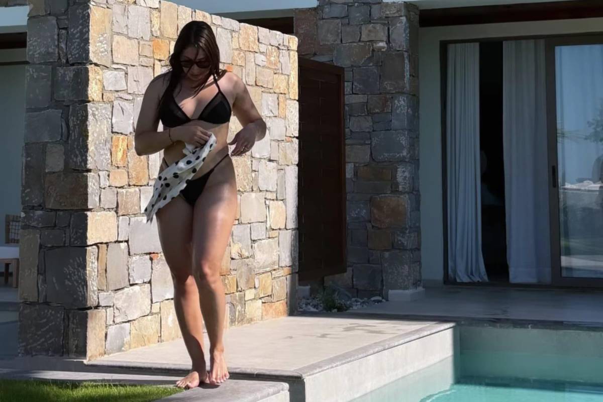 La bella esposa de Luis Palma enciende las redes en sus vacaciones en Grecia