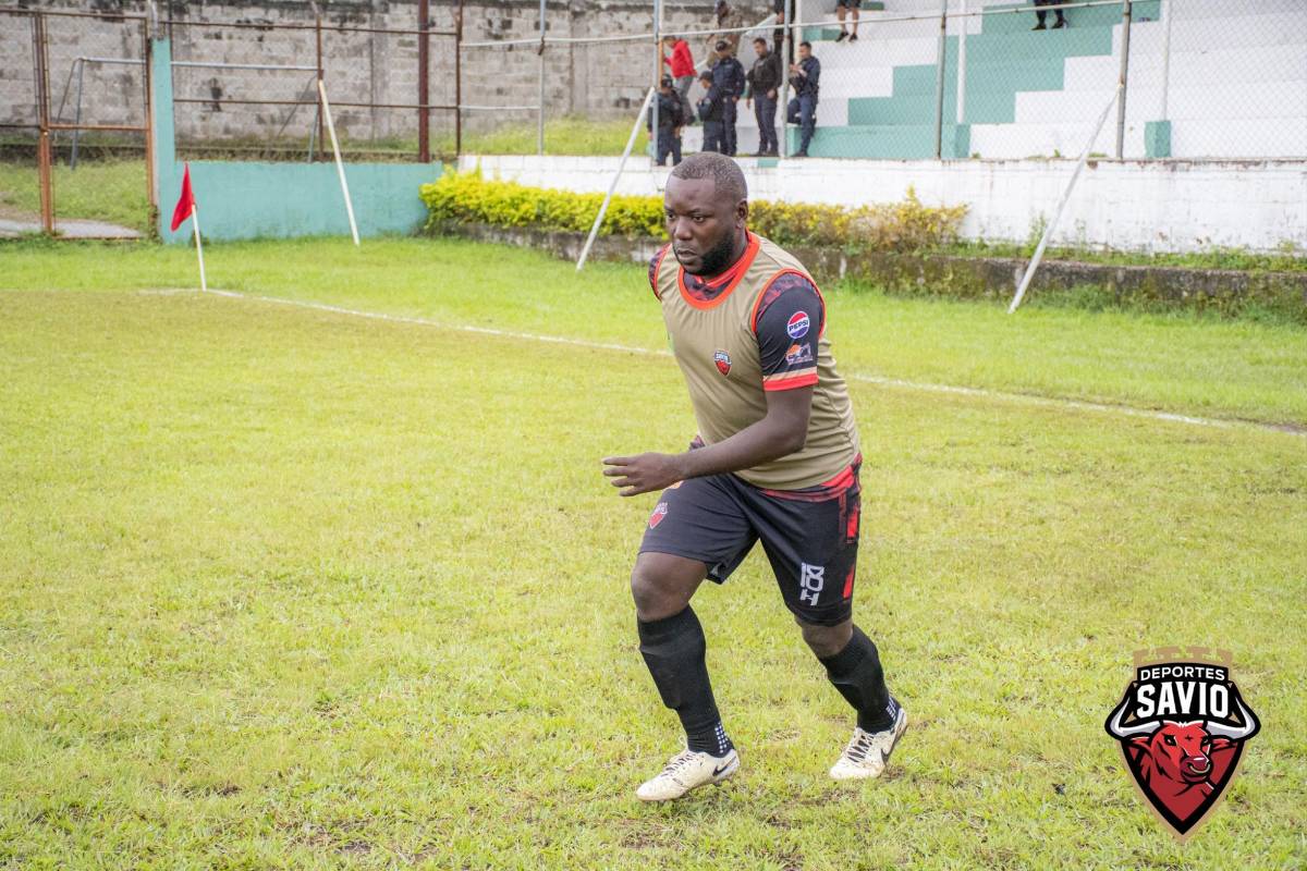 Regresa Jhon Bodden con 43 años: ¡15 grandes veteranos en la Liga de Ascenso de Honduras en este 2025!