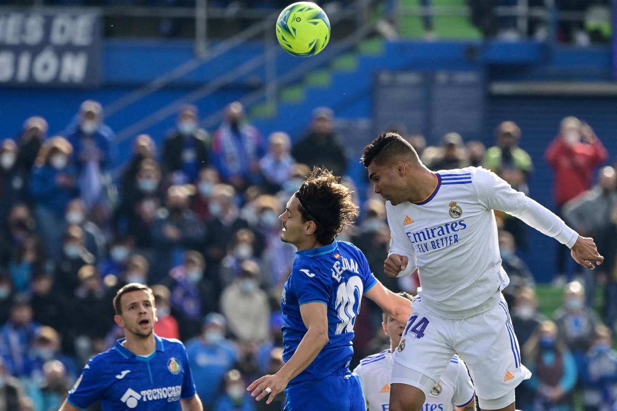 Con un tremendo error de Militao, Real Madrid inició el 2022 con derrota ante Getafe en la Liga Española