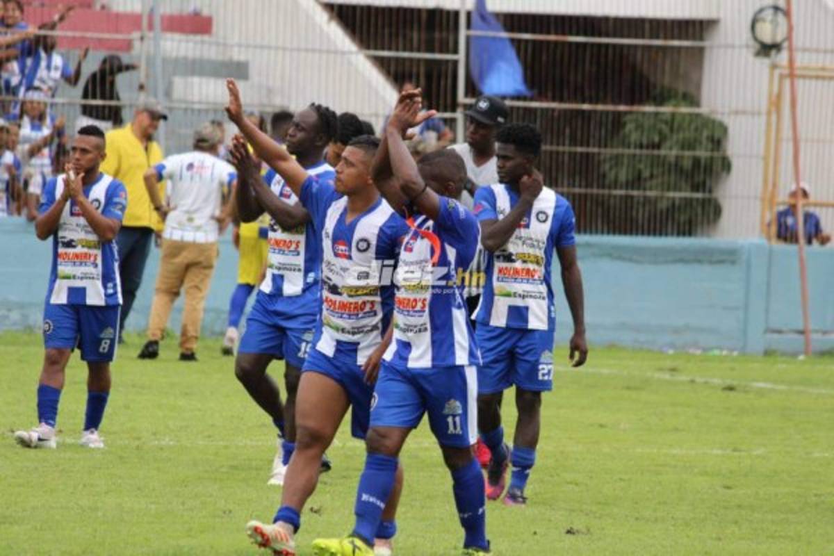 Las dos caras: Alegría y desconsolación de la eliminación del Victoria ante San Juan