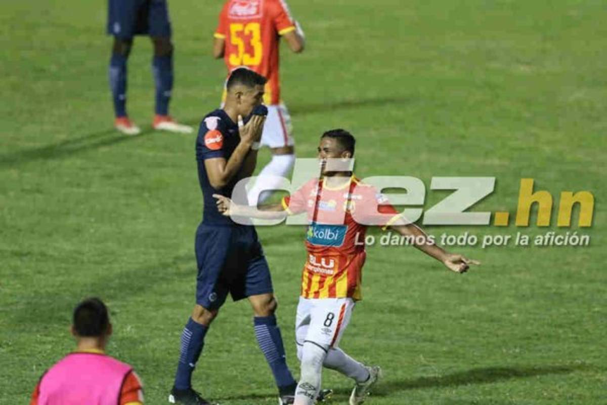 NO SE VIO EN TV: El drama de los jugadores de Motagua y la inolvidable pancarta en gradería