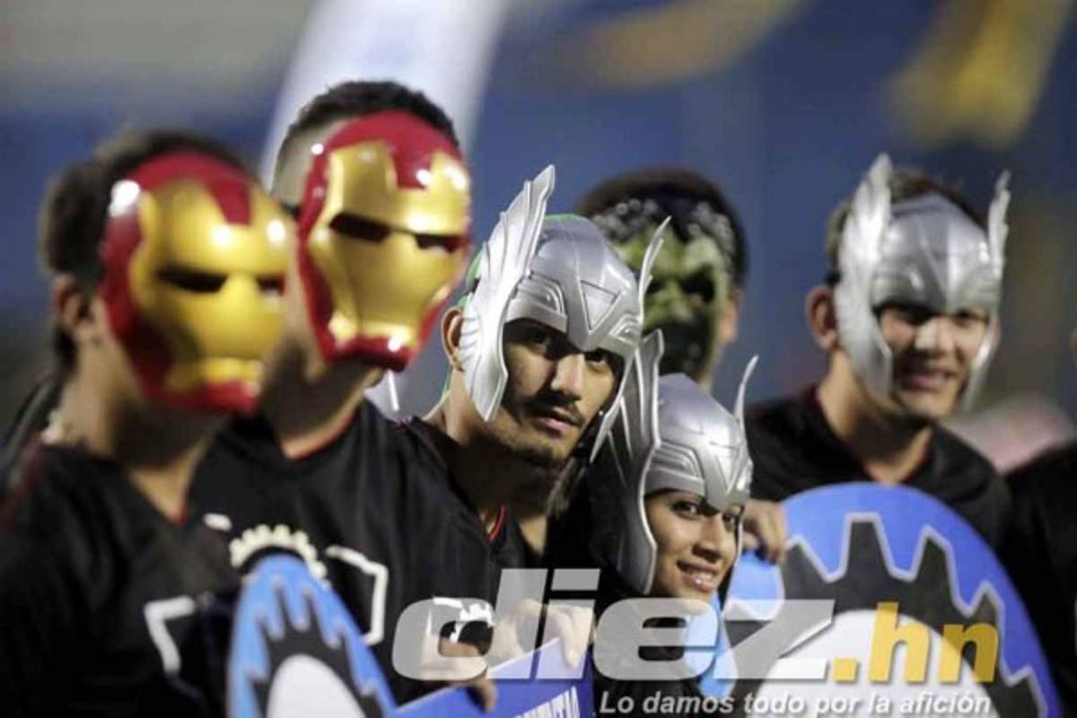 Las mejores imágenes de ambiente Real España-Olimpia.