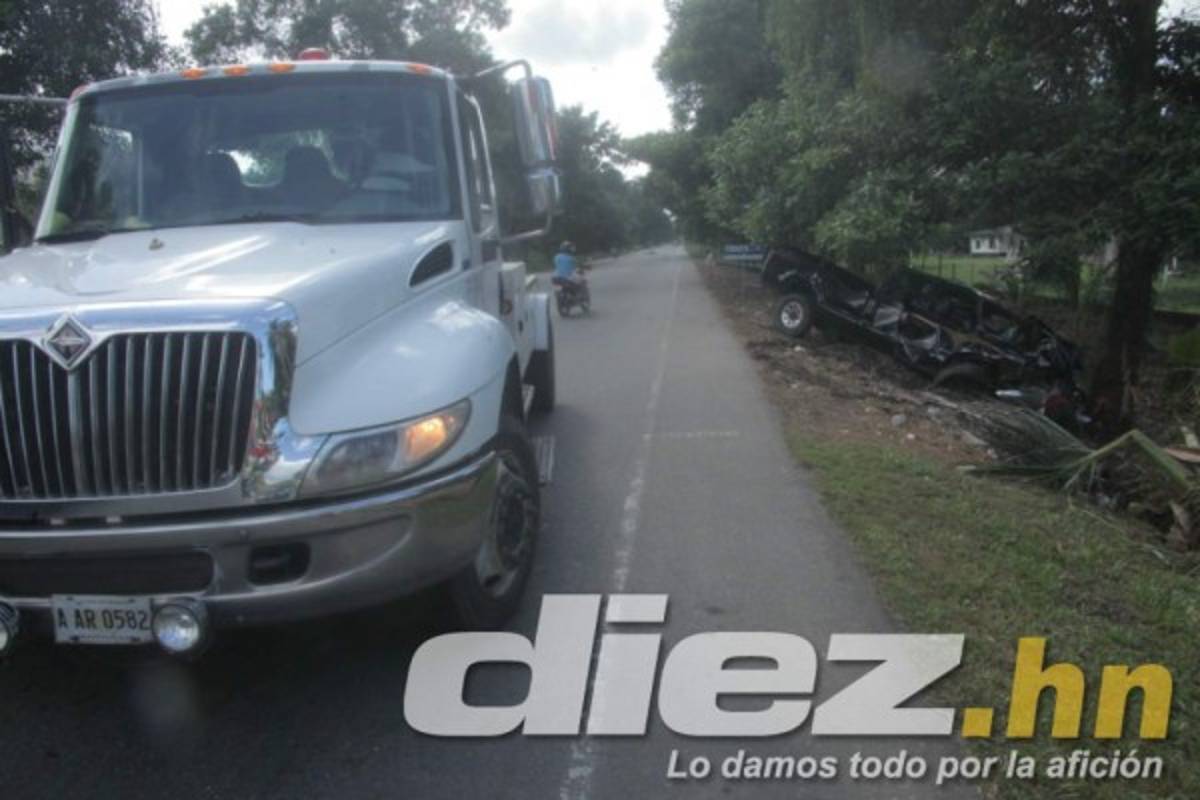 FOTOS: ¡Impactante! Así quedó el auto en el que se accidentó Jhon Paul Suazo
