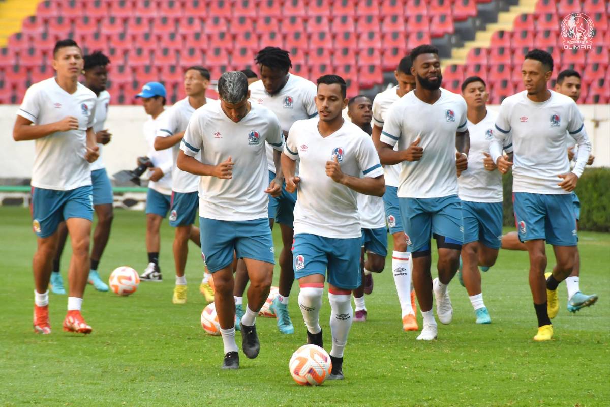 ¡Por otro triunfo histórico! Olimpia realiza reconocimiento del Estadio Jalisco a horas de la batalla ante Atlas por Champions Concacaf