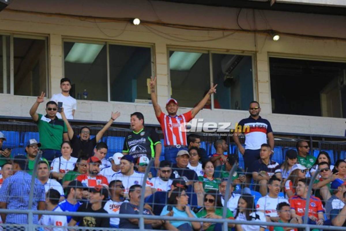 ¡Ambientazo! Afición de Olimpia invade el Estadio Olímpico para el clásico contra Marathón