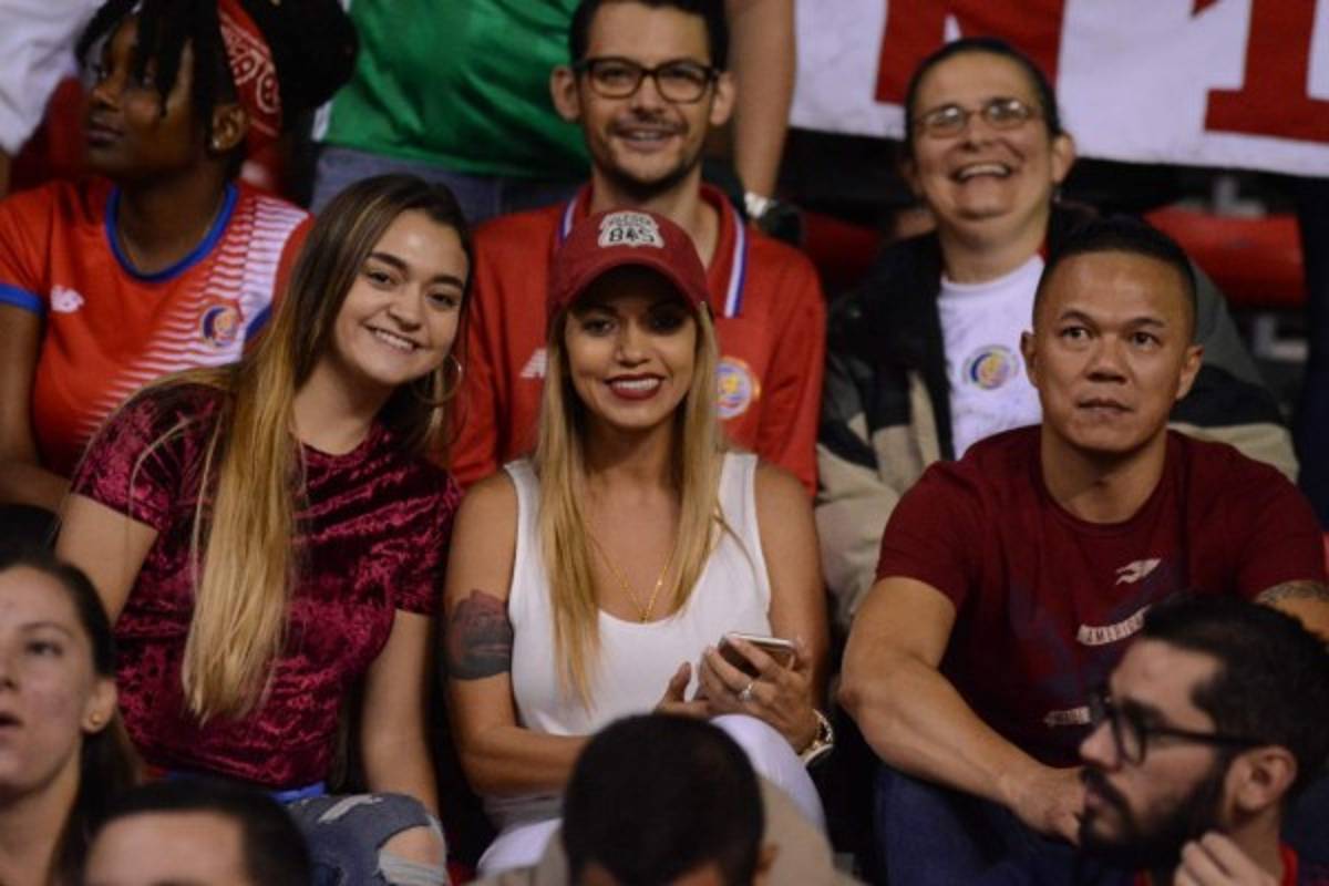 ¡Preciosas! La belleza se hizo presente en el juego Costa Rica - México