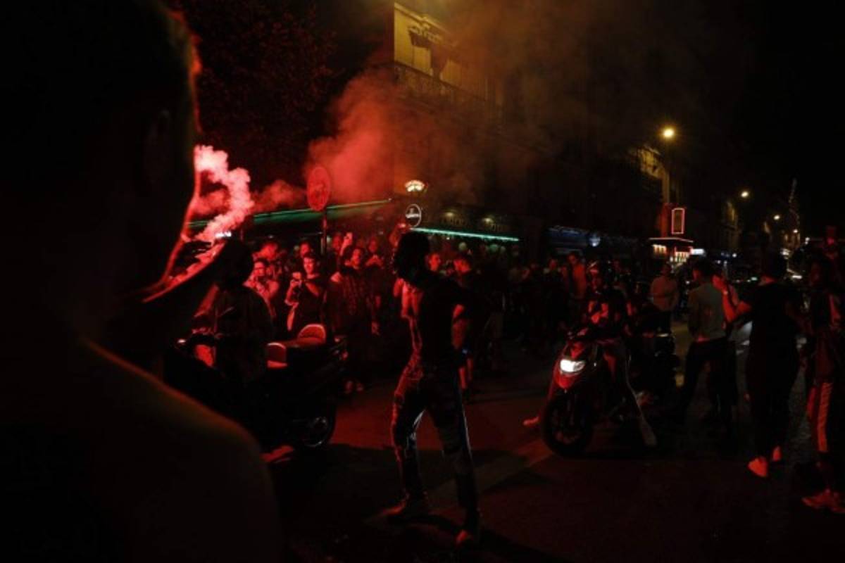 El sentimiento de Neymar: fiesta, cerveza y lágrimas tras la clasificación del PSG a la gran final de la Champions