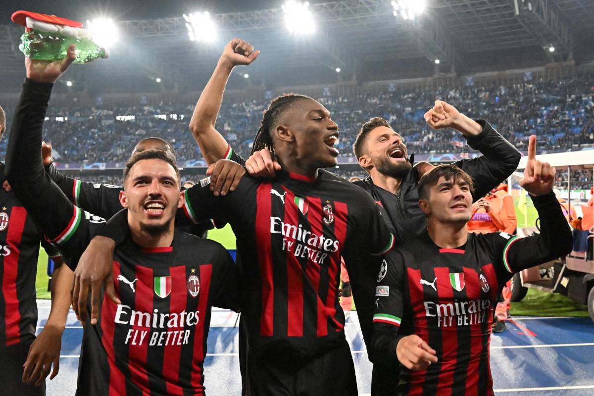 Después de 16 años, el AC Milan se mete a las semifinales de la Champions League tras eliminar al Napoli
