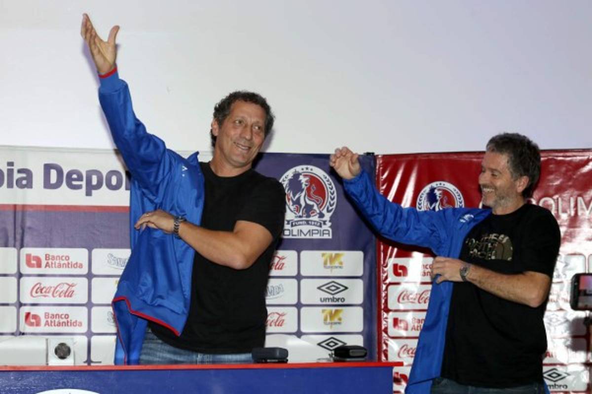 No viste en la presentación de Troglio: Su tatuaje y un hincha le llevó la camiseta de River