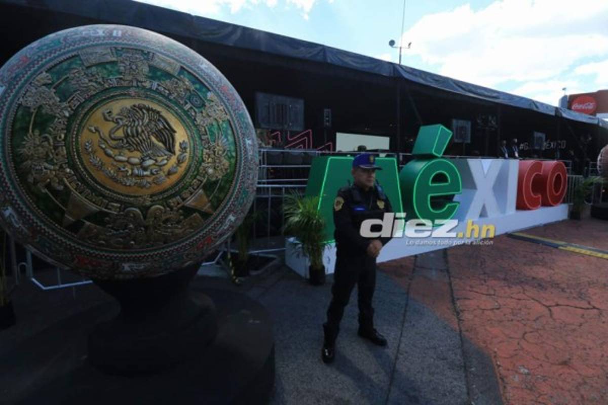 Fotos: Afición catracha llega en gran número al estadio Azteca para apoyar a Honduras ante México