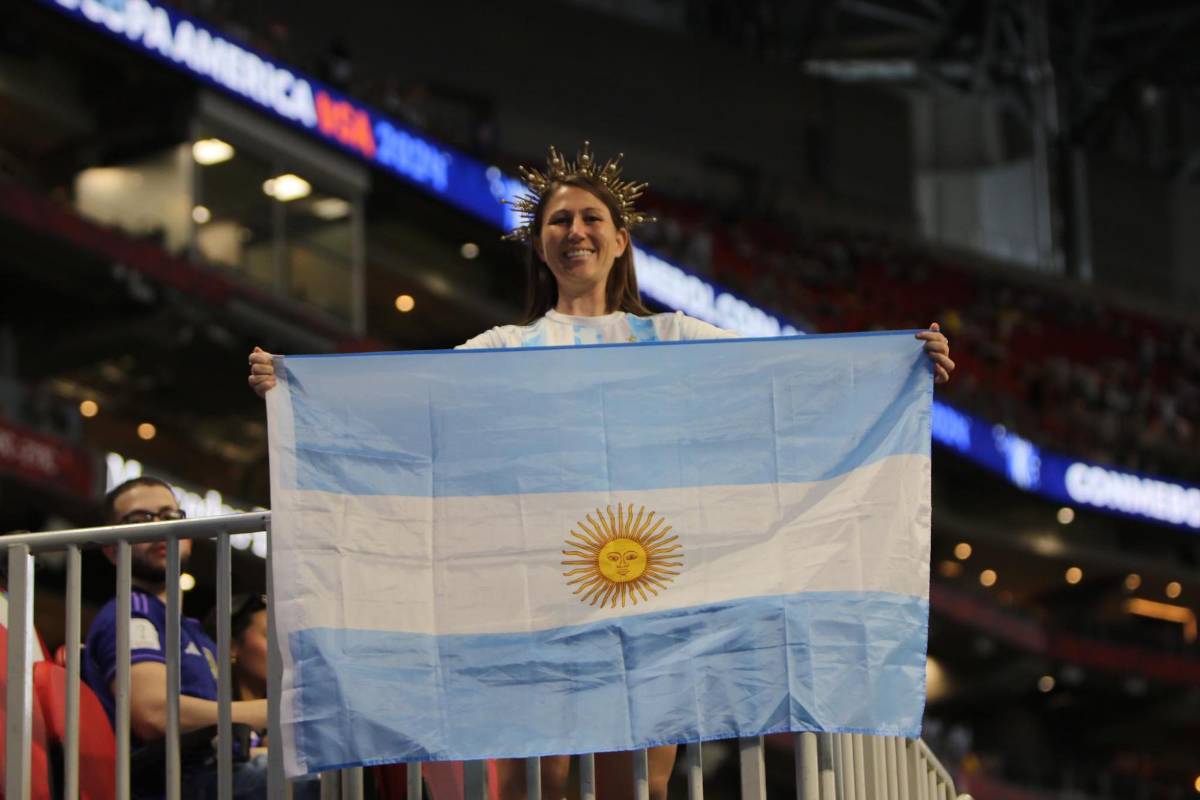 La belleza argentina, la que mostró demás, los asiáticos con la camiseta de Messi y la famosa hondureña en Copa América