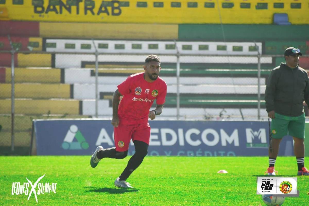 Hernán Medford y el equipazo que está armando con su club en Centroamérica: Fichó a un delantero hondureño