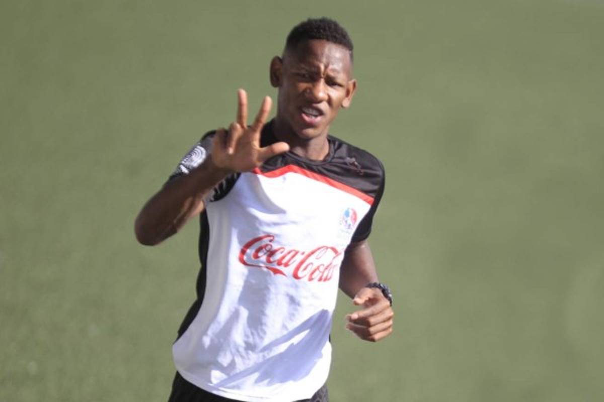 El álbum desconocido de Romell Quioto; sonrisas y tragedia en su camino al éxito