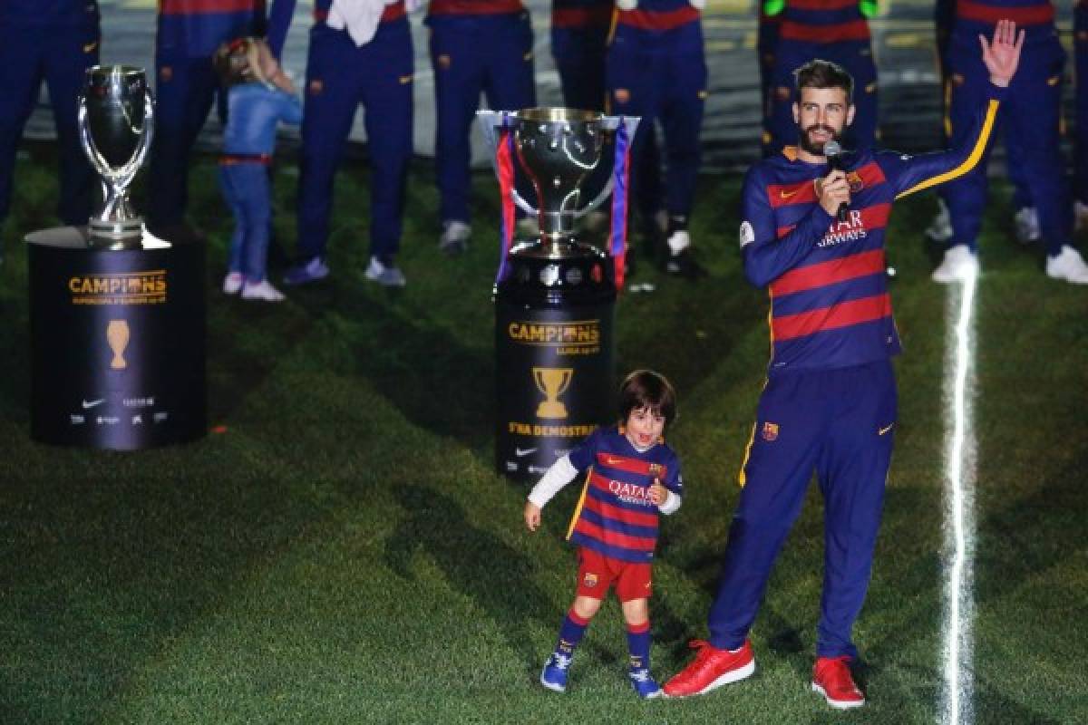 Barcelona celebró su doblete con una gran fiesta en el Camp Nou