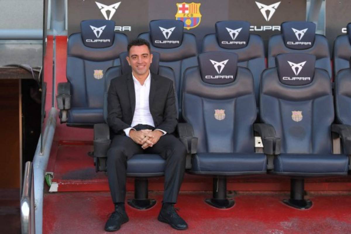 Así fue el regreso de Xavi al Barcelona: tremenda emoción, recuerda a Messi y el invitado sorpresa en el Camp Nou
