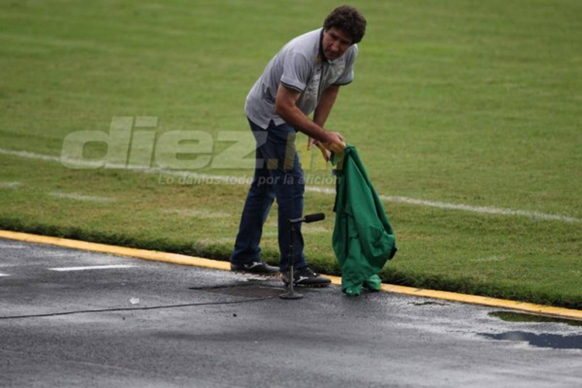 NO VISTE EN TV: El festejo de Platense y Diego Vazquez terminó bañado