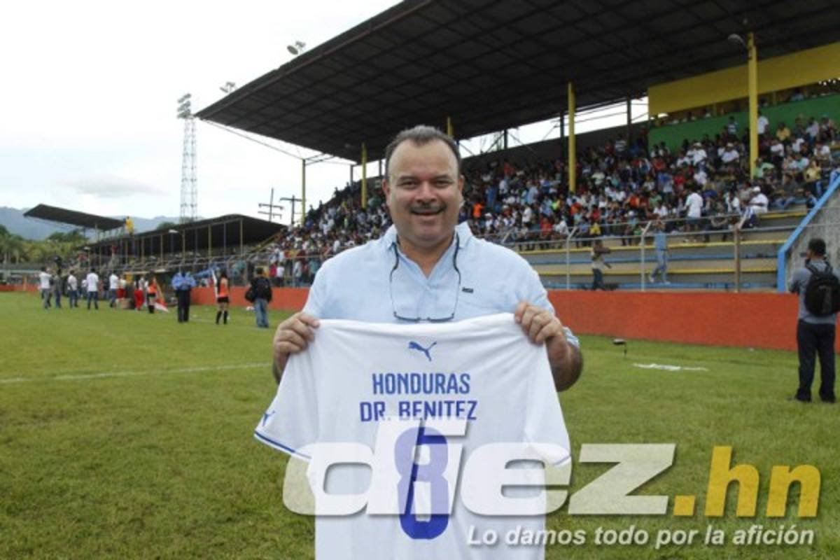 CURIOSO: Un espontáneo en Comayagua y el lugar donde apareció Pinto