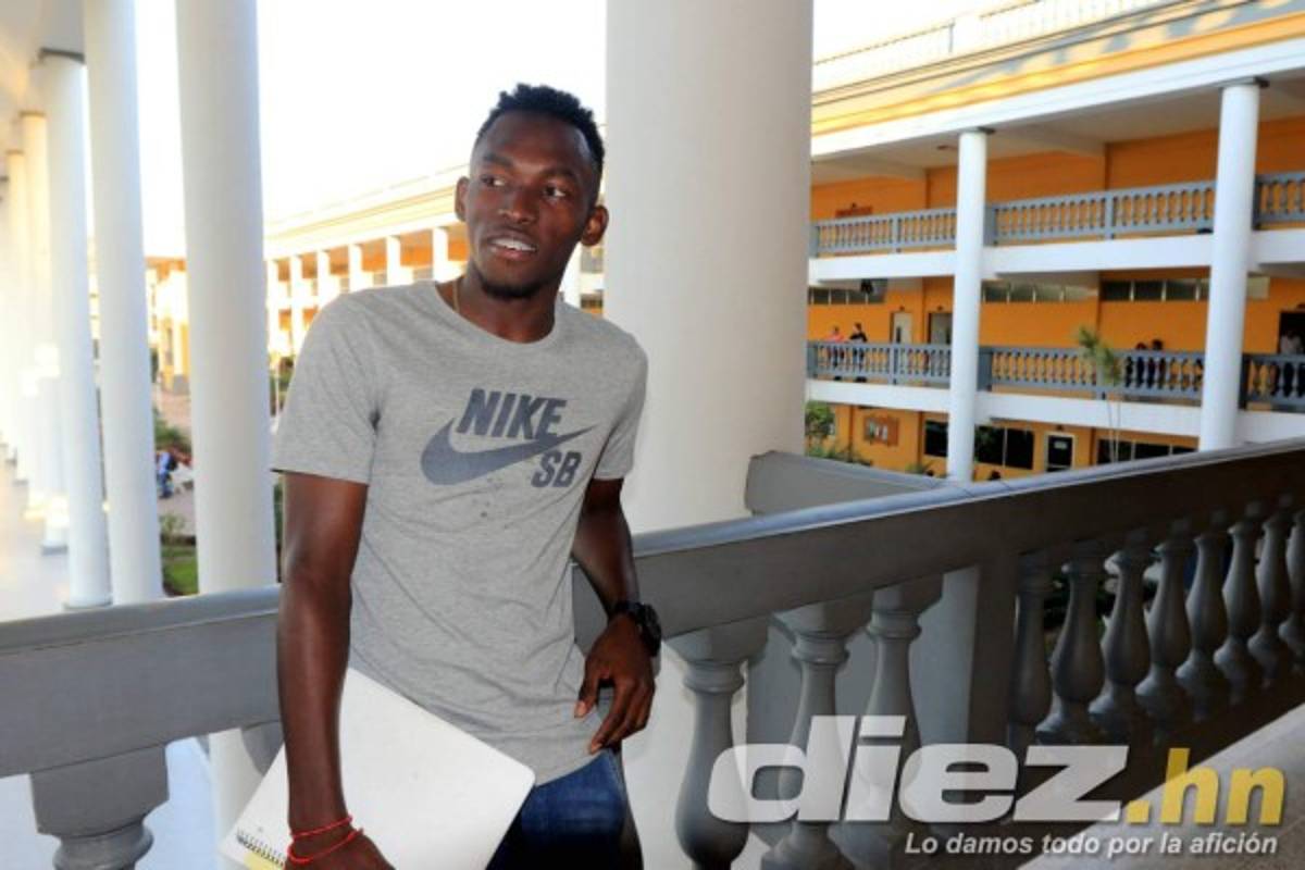 Así es la vida del delantero Alberth Elis en la Universidad