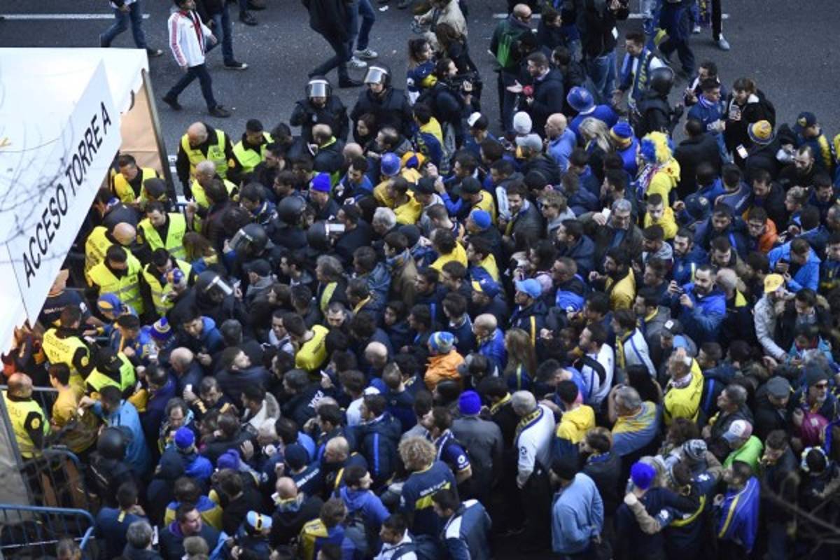 EN FOTOS: El impresionante ambiente en el Bernabéu para la final River-Boca    