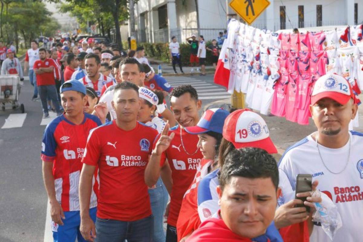 Olimpia desborda la locura de sus fanáticos en el Estadio Morazán