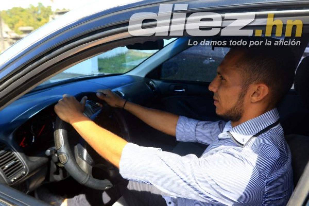 FOTOS: Así es la dura vida del Albert Padilla, futbolista y taxista que luchó por su madre