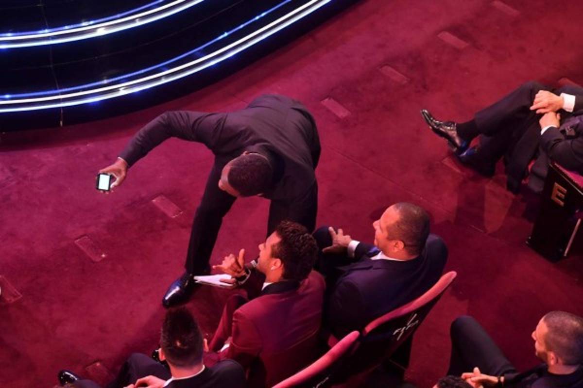 LO QUE NO SE VIO POR TV: ¡La cara de Messi cuando Cristiano fue elegido el 'The Best' de la FIFA!