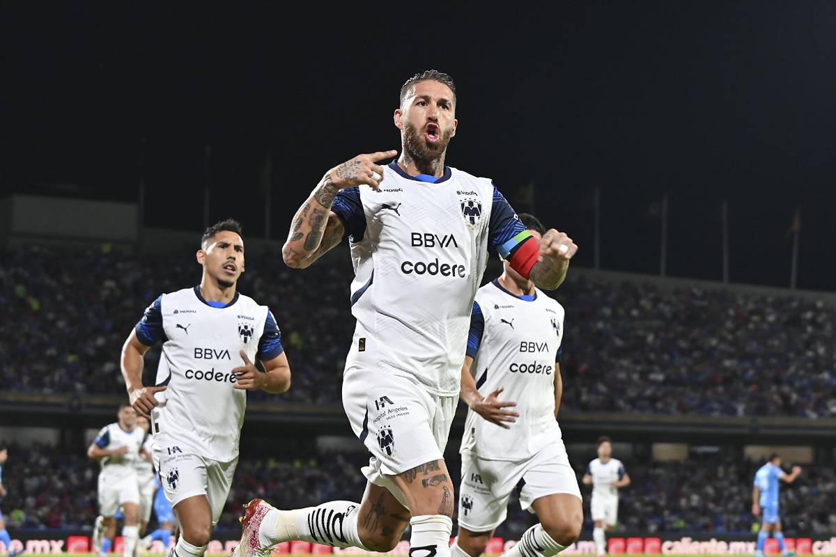 ¡Faitelson causó revuelo! Sergio Ramos anota su segundo gol con Rayados y la prensa reacciona: “Una salvajada total; el mago del equipo”