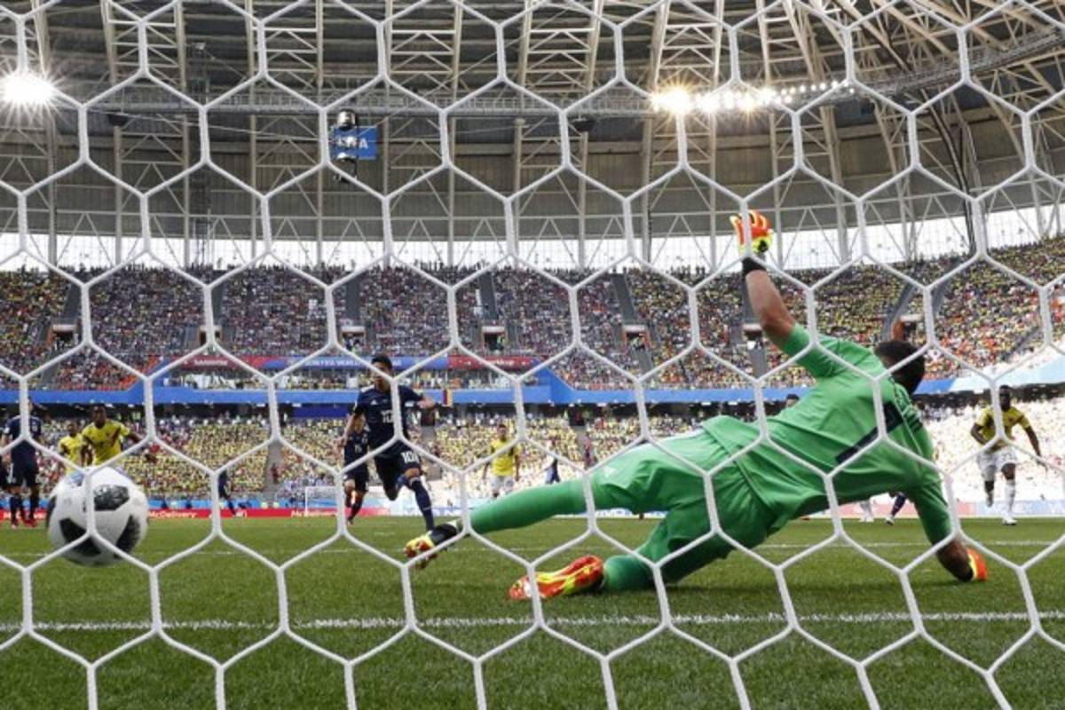 NO VISTE EN TV: El festejo de los japoneses y las caras tristes de los jugadores de Colombia