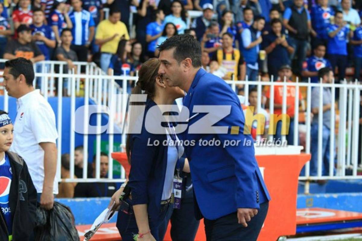 Así es Isabel Zambrano, la presentadora de TV que es conquistada por Diego Vázquez