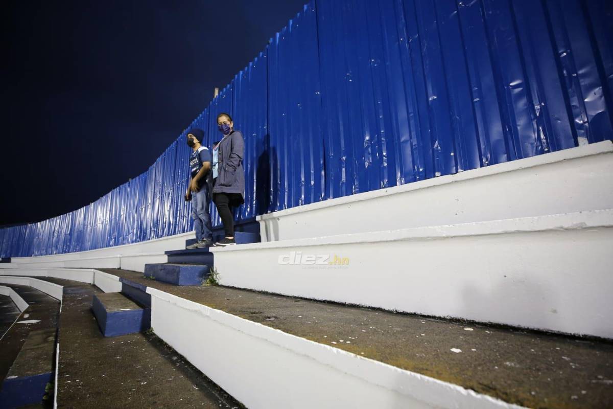 La hermosa chica que enamoró en el Nacional; la afición del Real España y el peligro del estadio capitalino