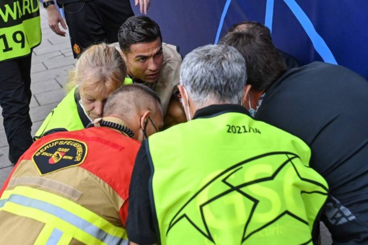 Cristiano Ronaldo se baja de un pelotazo a una miembro de seguridad; la reacción del portugués se hace viral