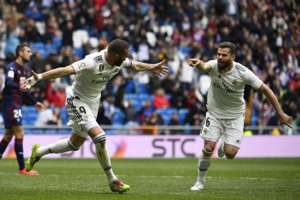 Benzema y su doblete evitan el ridículo del Real Madrid ante el Eibar en el Bernabéu