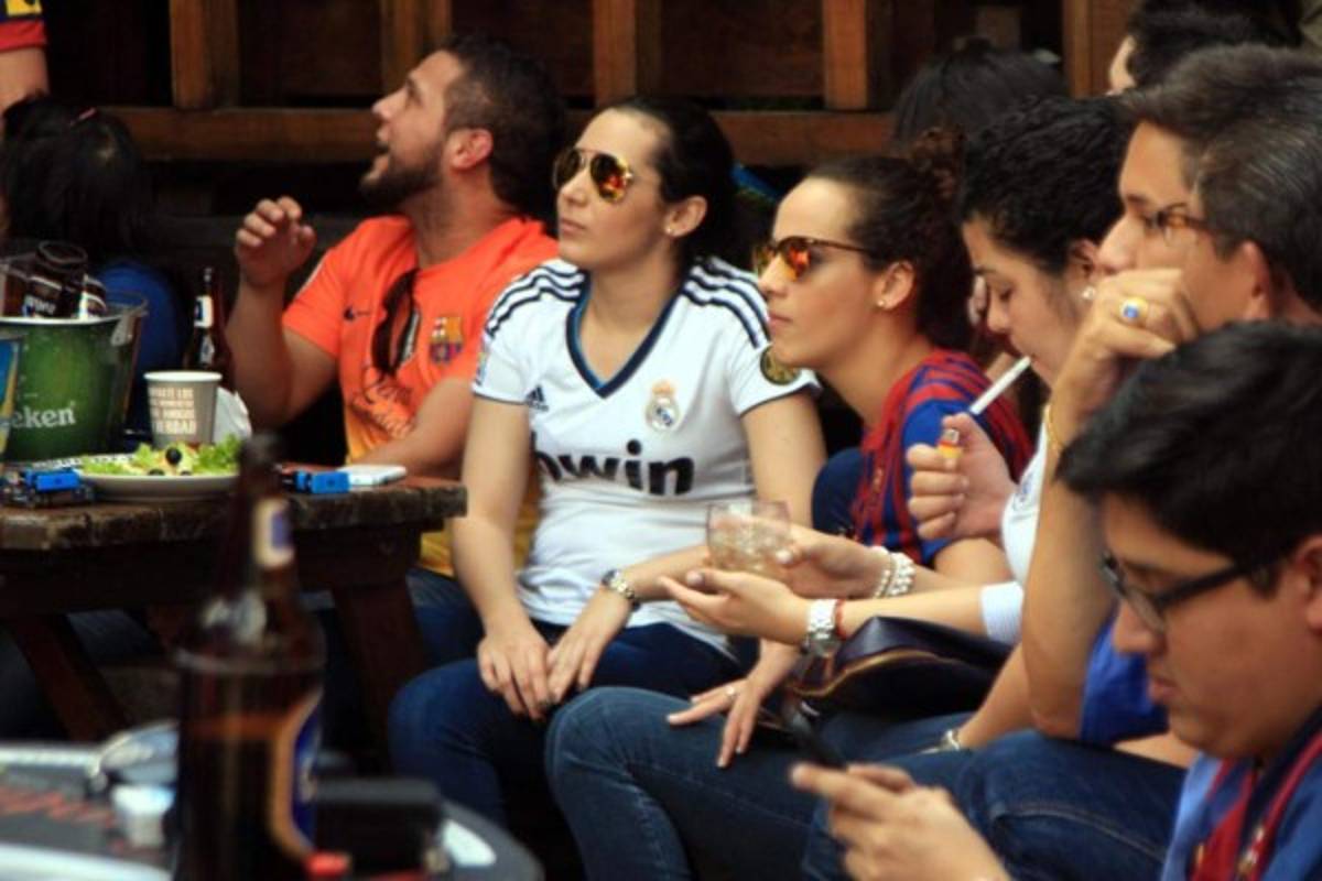 Ambientazo en Honduras con el clásico Barcelona-Real Madrid