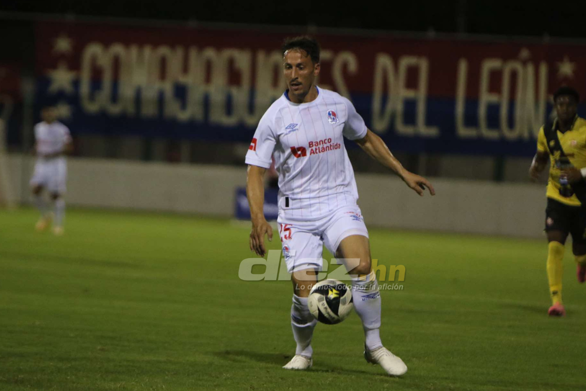Olimpia goleó al Génesis: el debut de “Nacho” Colombini, errorazo del portero Argueta y las bellas chicas en Comayagua